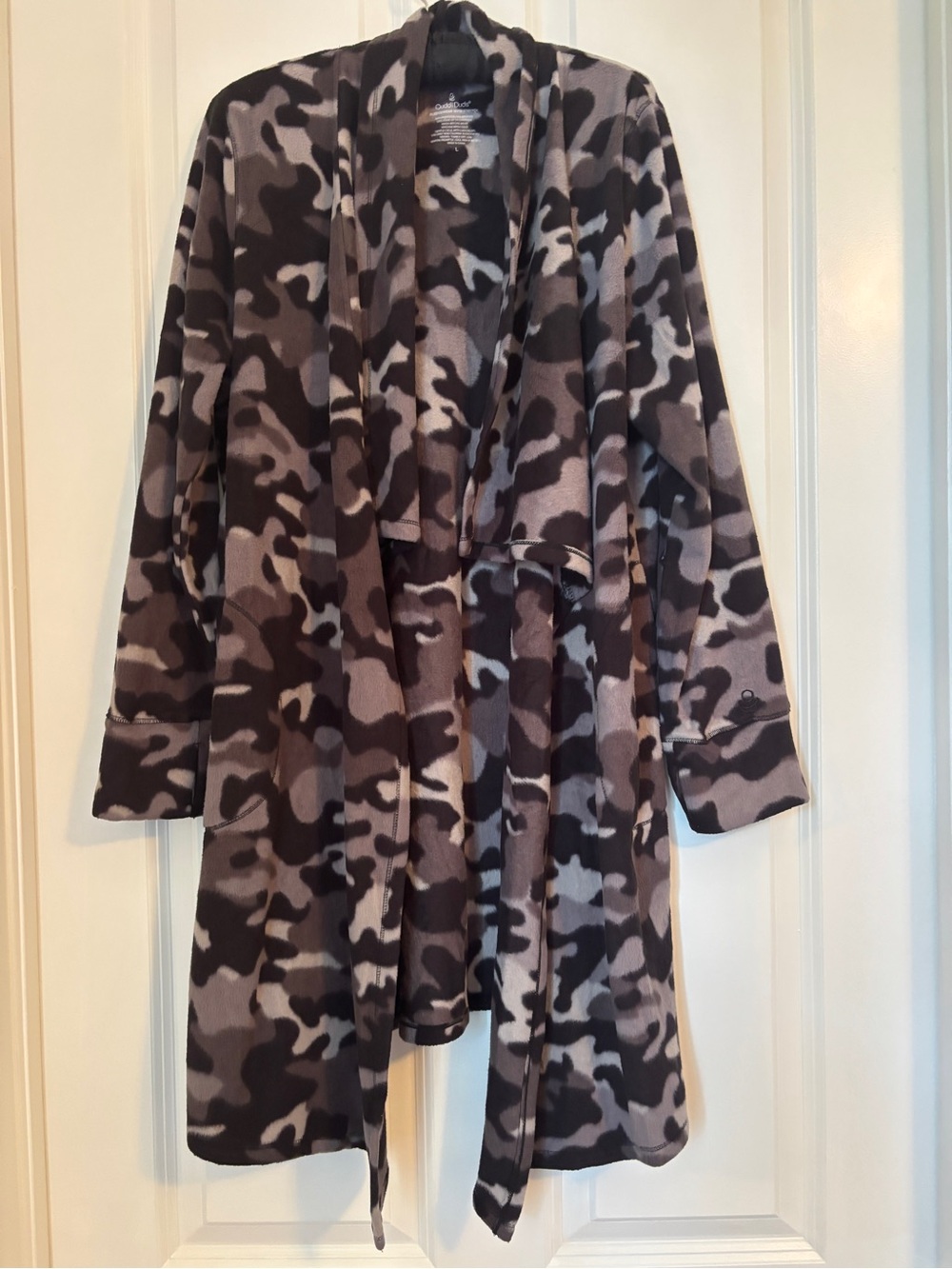 Cuddl Duds - Women's Camo Open-Front Coatigan - Gray. Size L